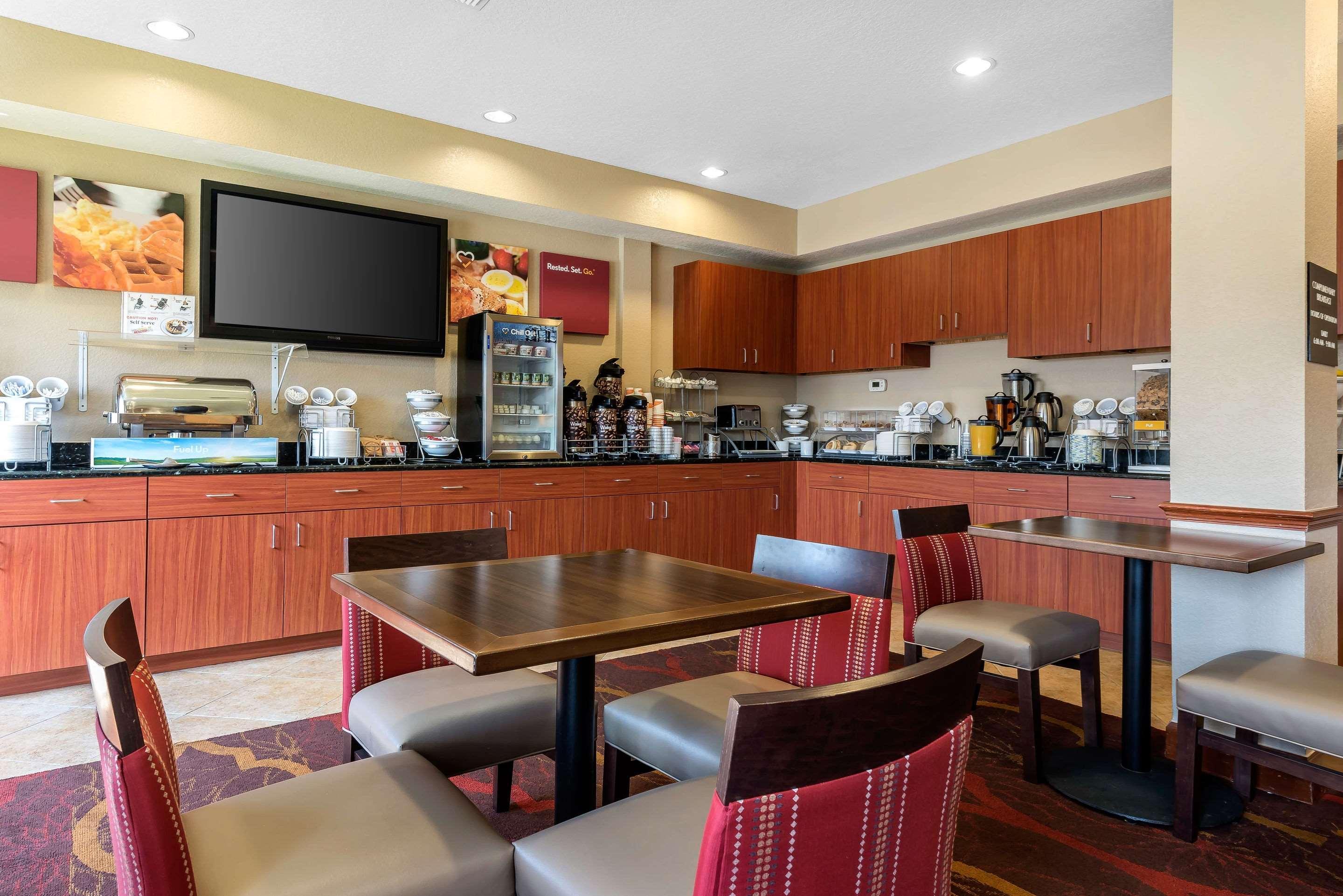 Comfort Suites Tampa Airport North West Chase Kültér fotó