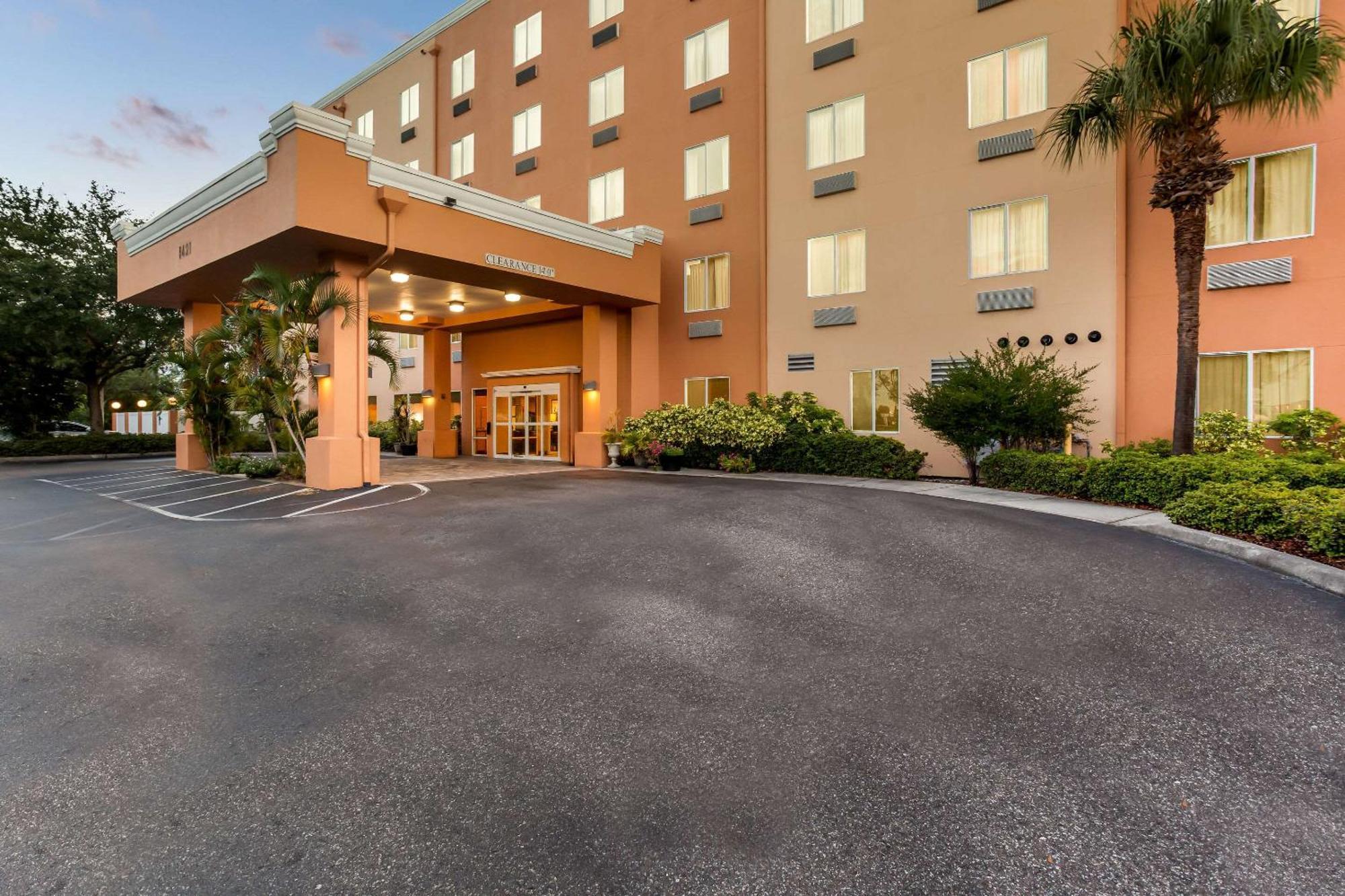 Comfort Suites Tampa Airport North West Chase Kültér fotó